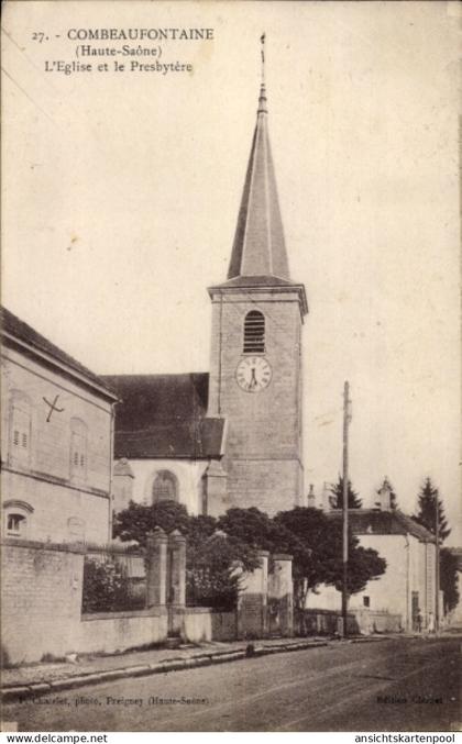 CPA Combeaufontaine Haute Saône, Kirche und Pfarrhaus in Combeaufontaine