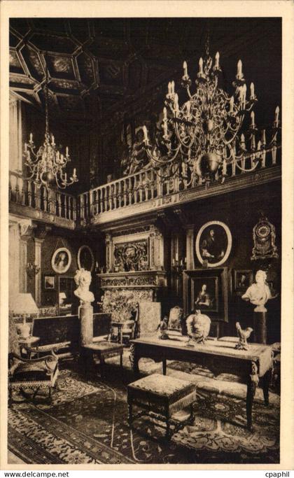 CPA Angerville Bailleul Le grand salon