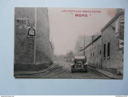 CPA 78 YVELINES - MORS : LES POTEAUX INDICATEURS "MORS" - Scène animée (automobile)