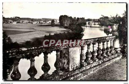 CPSM Environs de Chatellerault La vienne au chateau de Touffou