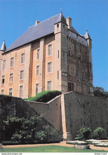 86 BONNES CHATEAU DE TOUFFOU