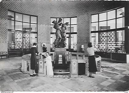 CPSM Contrexéville Source du Pavillon