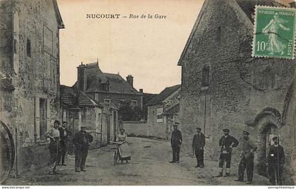 95 - VAL D'OISE - NUCOURT - rue de la gare - animation de rue - 10893