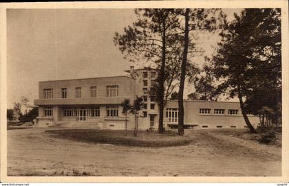 CPA SAnatorium de la Bucaille Aincourt Direction et avenue du personnel
