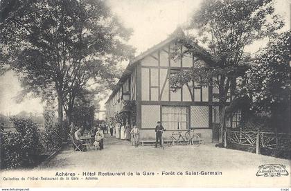 CPA Achères Hôtel Restaurant de la Gare Forêt de Saint-Germain