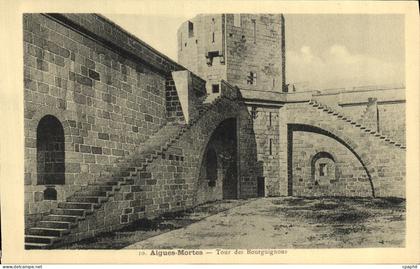 CPA Aigues Mortes Tour des Bourguignons