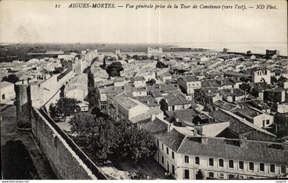 CPA Aigues Mortes Vue generale prise de la Tour de Constance vers I est