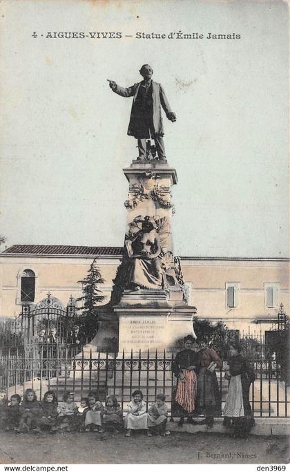 AIGUES-VIVES (Gard) - Statue d'Emile Jamais