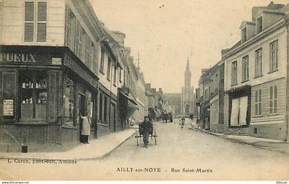 80 - Ailly sur Noye - Rue Saint-Martin - Animée - Correspondance - Oblitération ronde de 1929 - CPA - Voir Scans Recto-V