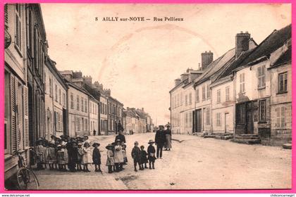 Ailly sur Noye - Rue Pellieux - Elèves - Enfants - Bicyclette - Photo Edit. L. CARON