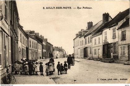 CPA Ailly sur Noye Rue Pellieux (1497479)