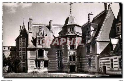 CPA Chateau d'Ainay le Vieil Cher Facade sur la Cour