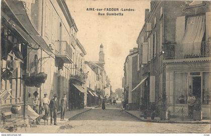 CPA Aire-sur-l'Adour  Rue Gambetta