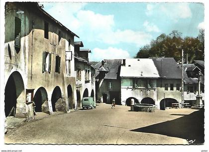 ALBY SUR CHERAN - La place du Trophée