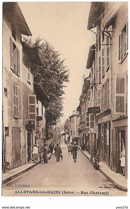 ALLEVARD-les-BAINS - Rue Charamil
