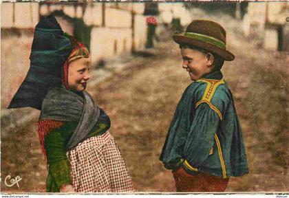 Carte Postale Ancienne - France - Alsace - En alsace hansel et liesel - Animée - Folklore Scènes et Types - Colorisée -