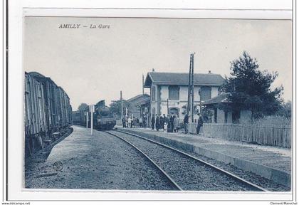 AMILLY : la gare - tres bon etat