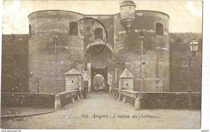 Angers - L'entrée du Château