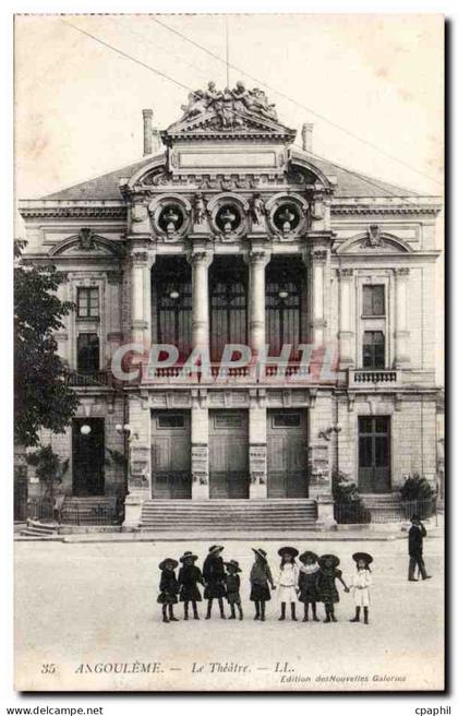 Angouleme CPA Le theatre (enfants)