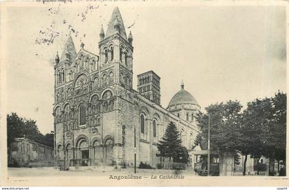 CPA Angouleme La Cathedrale