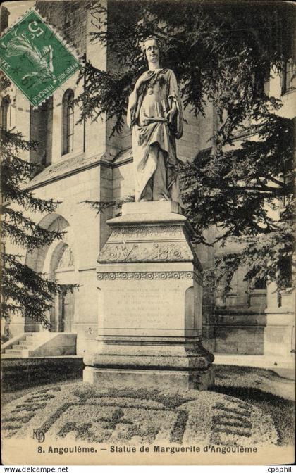 CPA Angouleme Statue de Marguerite d Angouleme