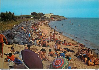 CPM Angoulins-Sur-Mer (Ch Mme) La Plage