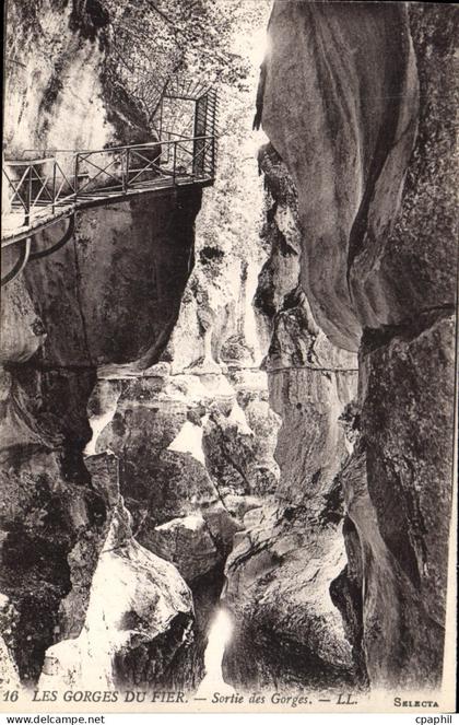 CPA Les Gorges du Fier Sortie des Gorges