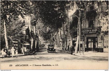 CPA ARCACHON-L'Avenue Gambetta (27975)