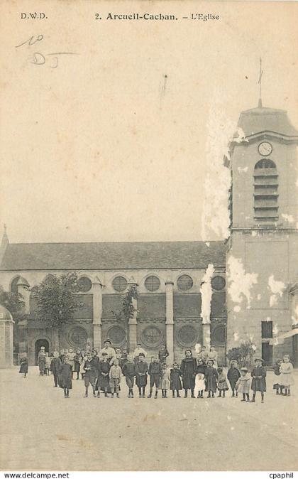 CPA Arcueil Cachan L'Eglise Enfants