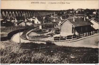 CPA ARCUEIL - L'Aqueduc et le Rond Point (44837)
