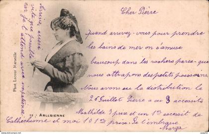 Arles - Arlesienne - Cher Pierre - CPA