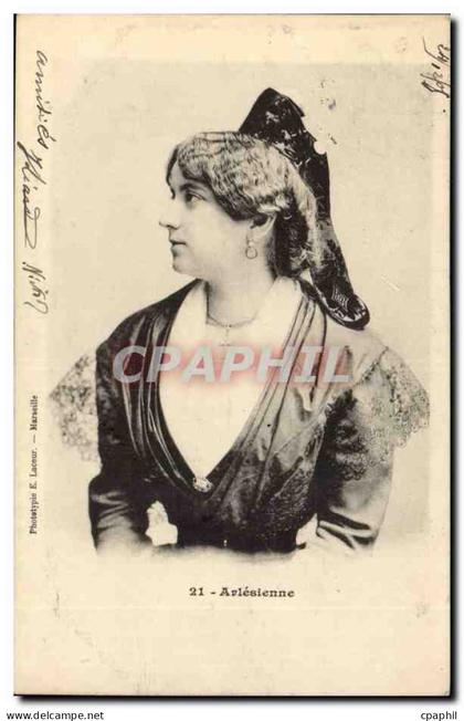 Arles - Arlesienne - CPA