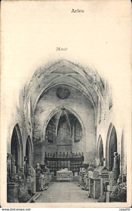 Arles CPA Musee