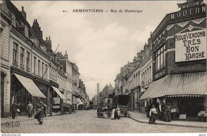 CPA ARMENTIERES - Rue de DUNKERQUE (137024)