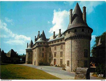 19 - Arnac Pompadour - Le château - CPM - Voir Scans Recto-Verso