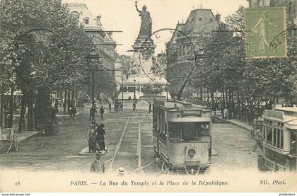 PARIS 03 arrondissement  rue du temple et place de la republique  ( tramways)