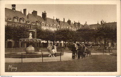 CPA Paris La place des Vosges ancienne place Royale