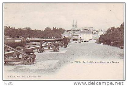 Dép 75 - Militaria - Matériel - RF5930 - Paris - Arrondissement: 07 - Les Invalides - Les canons de - bon état général