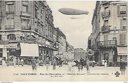 CPA Paris  Rue de Charenton Le Clément-Bayard évoluant au-dessus du XIIe arrondissement