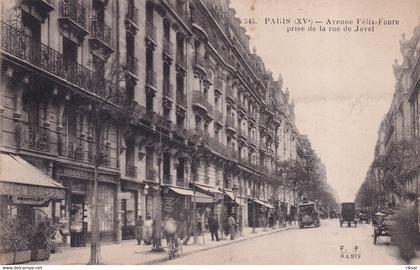 PARIS (15 em ARRONDISSEMENT)