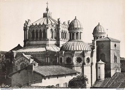 1 ARS SUR FORMANS LA BASILIQUE