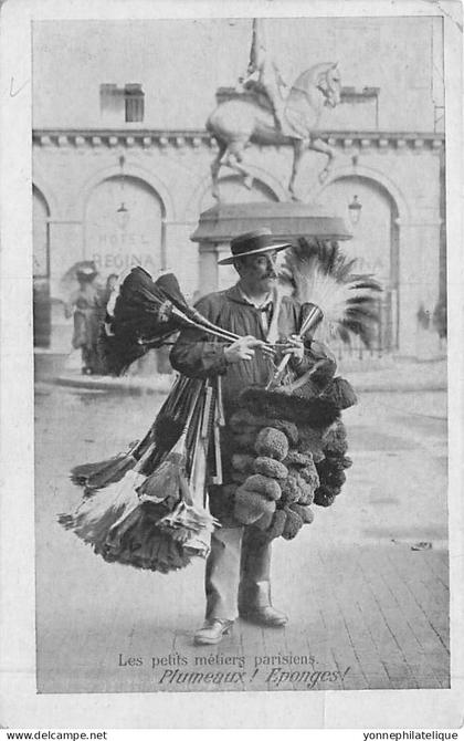 75 - PARIS - Petits métiers parisiens - Plumeaux ! Éponges ! petits défauts pliures - 10208