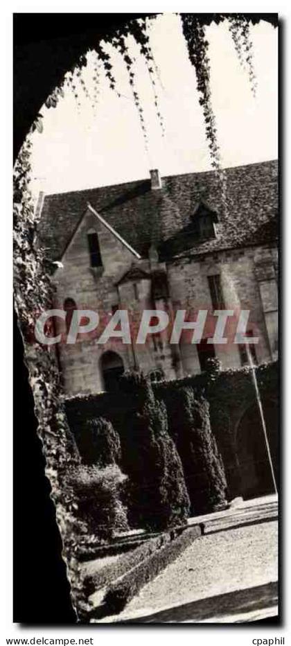CPA Asnieres sur Oise S et O Batiments des Dortoirs Facade sur le Cloitre