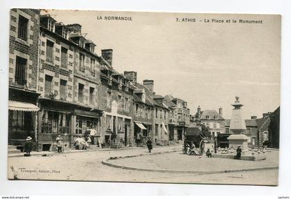 61 ATHIS de l'ORNE la Place du Monument Commerces Anim 1910  D09 2021