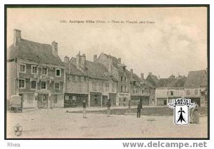 18 Aubigny-sur-Néré - 1520. Aubigny-Ville (Cher) - Place du Marché, côté Ouest - cpa