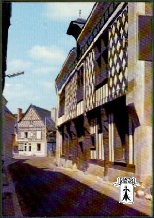 18 Aubigny-sur-Néré - 18 - AUBIGNY-sur-NERE (Cher)  La Maison dite de St Jean XVIè siècle - cpm