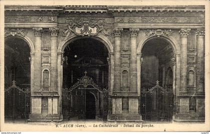 Auch - La Cathedrale - CPA