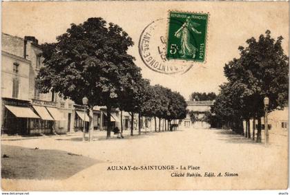 CPA AULNAY-de-STONGE - La Place (104548)