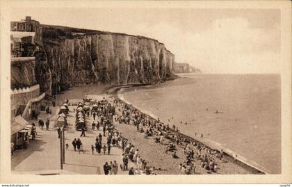 Ault - La Digue et La Plage - CPA