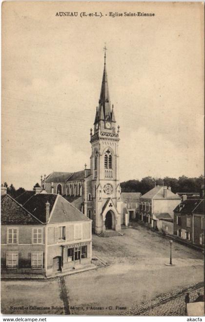 CPA AUNEAU - Église St-Etienne (33864)